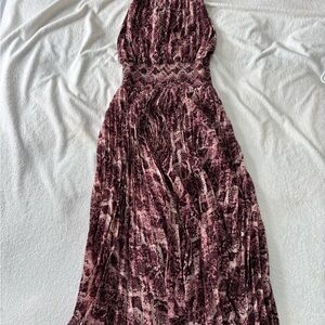 Elegant Women's Pink Patterned Dress